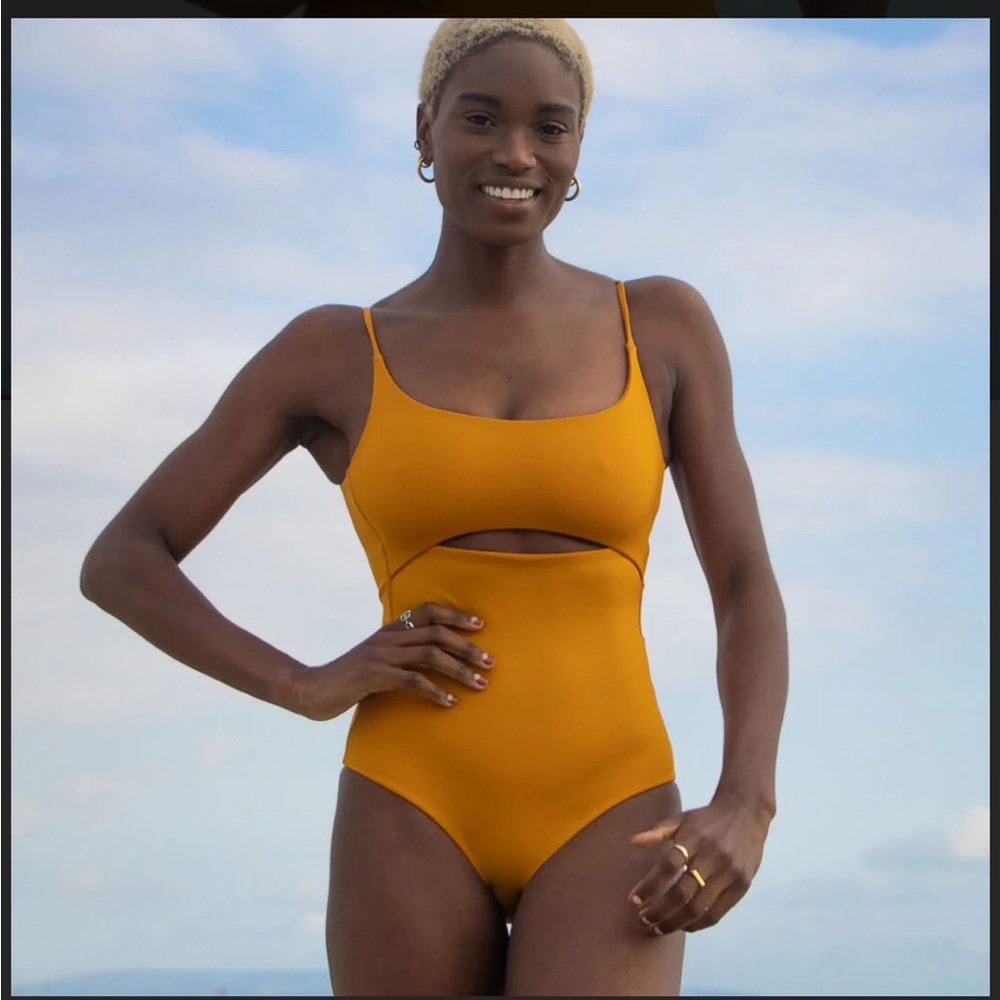 Left on Friday Peak Suit small